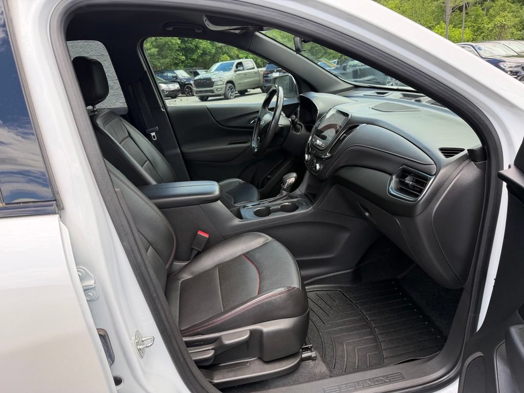 Used 2022 Chevrolet Equinox RS w/ RS Leather Package AWD/4WD image 14