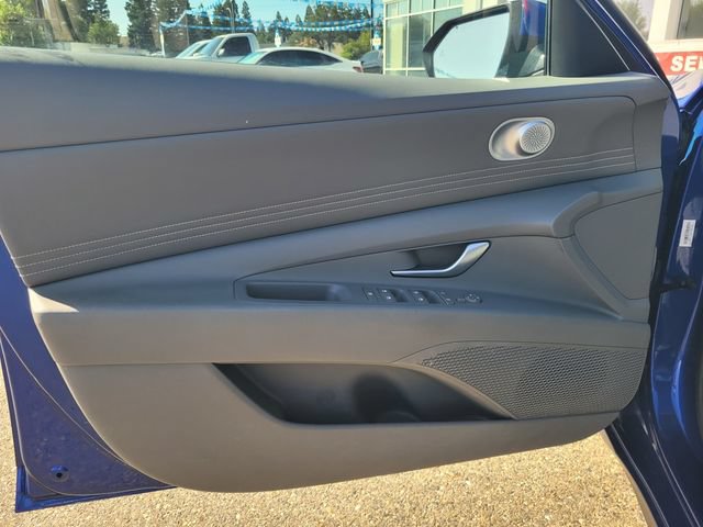 Used 2021 Hyundai Elantra SEL w/ Convenience Package FWD image 18