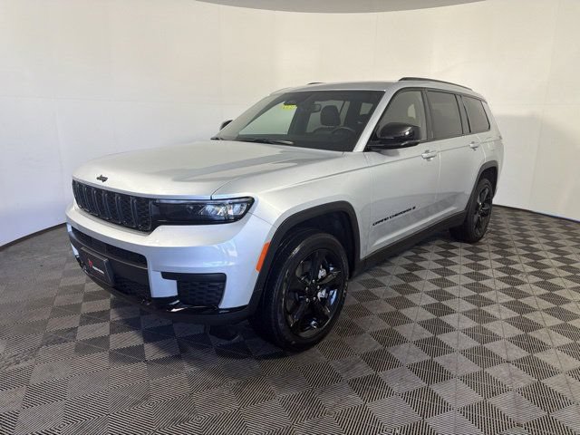 Certified 2023 Jeep Grand Cherokee L Laredo AWD/4WD image 5