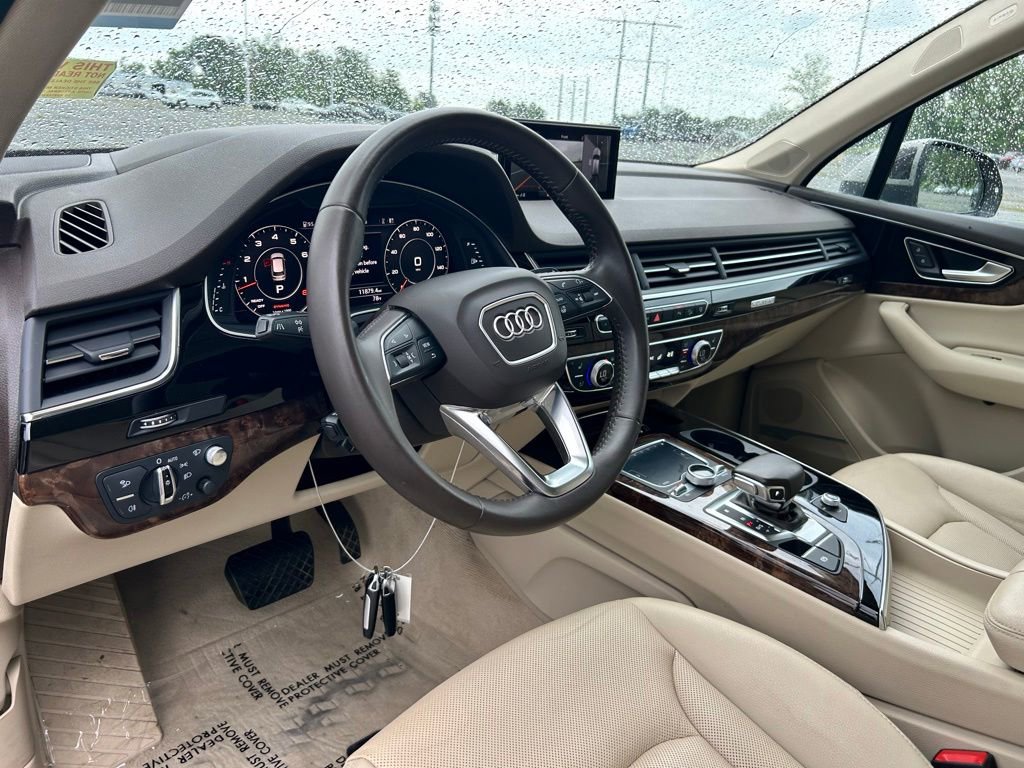 Used 2017 Audi Q7 3.0T Prestige AWD/4WD image 10