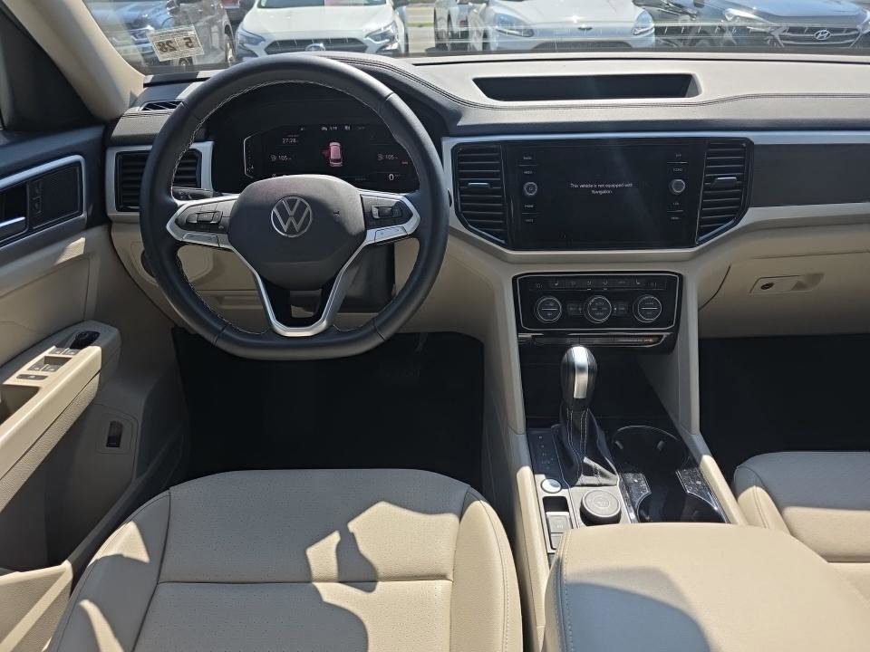 Used 2023 Volkswagen Atlas SE w/ Panoramic Sunroof Package image 6