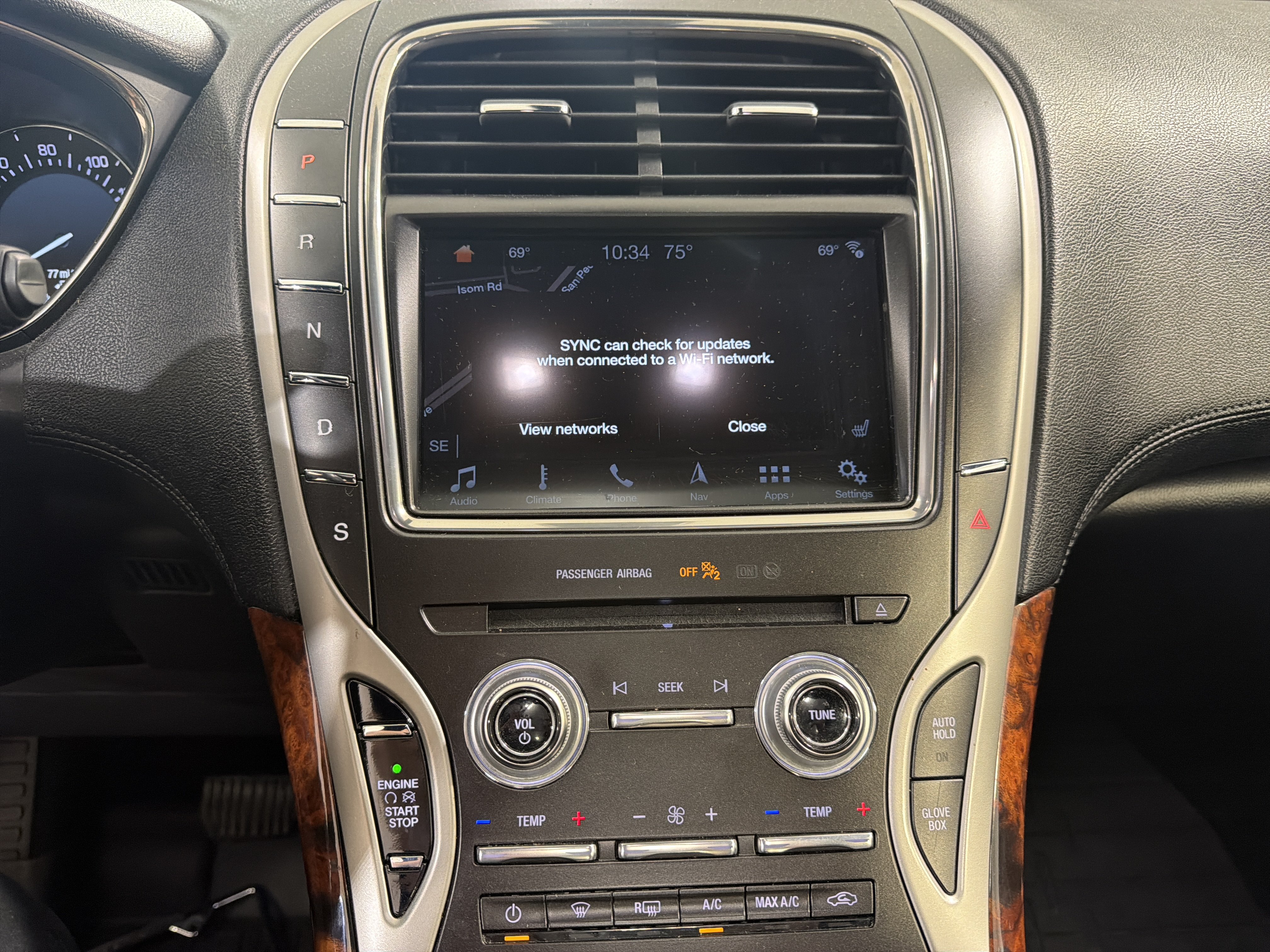 Used 2018 Lincoln MKX Reserve w/ Lincoln MKX Climate Package FWD image 18