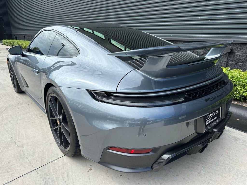 Used 2025 Porsche 911 Carrera GTS image 3
