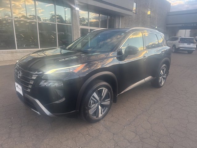 Used 2024 Nissan Rogue SL image 1