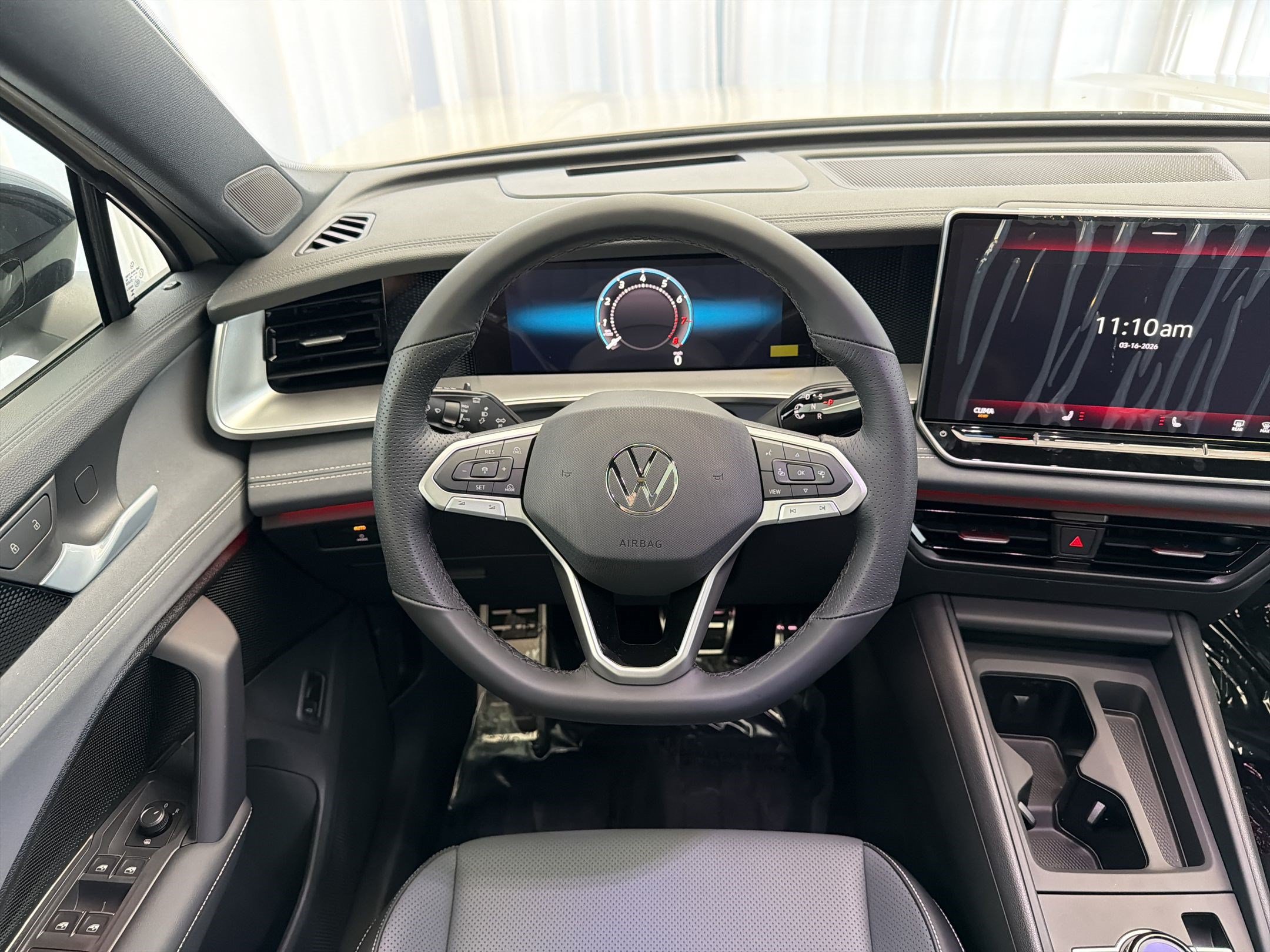 New 2026 Volkswagen Tiguan SE R-Line FWD image 23