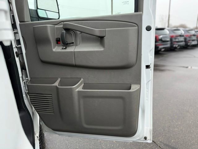 Used 2019 Chevrolet Express 3500 LS image 10