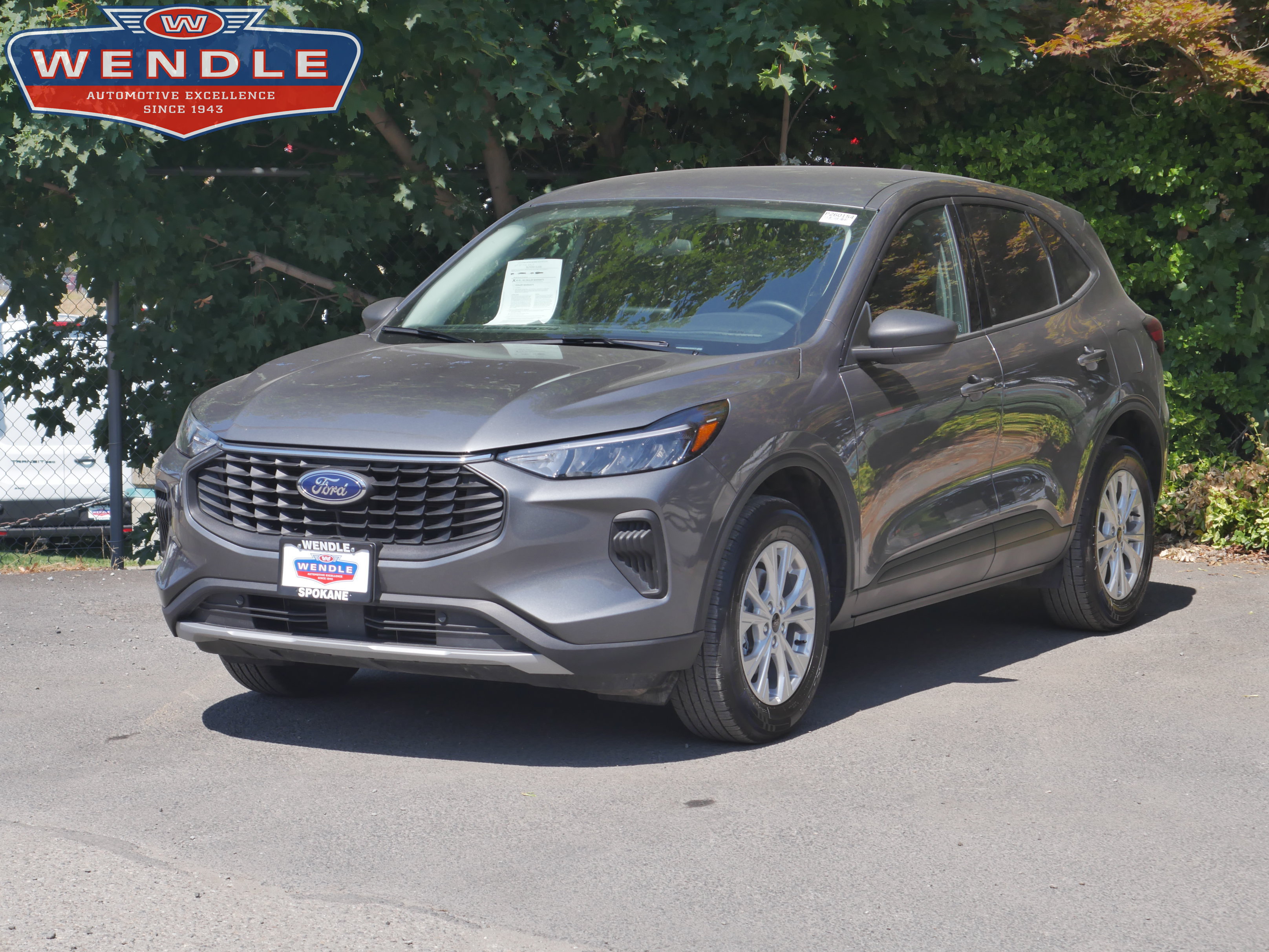 Certified 2025 Ford Escape Active AWD/4WD image 1