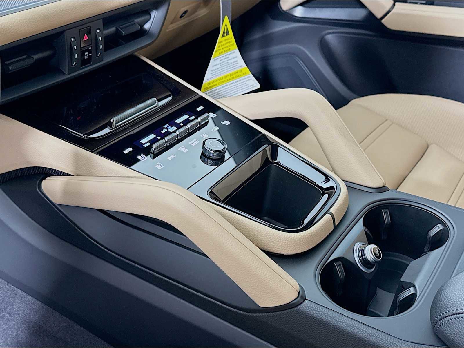 New 2026 Porsche Cayenne image 21