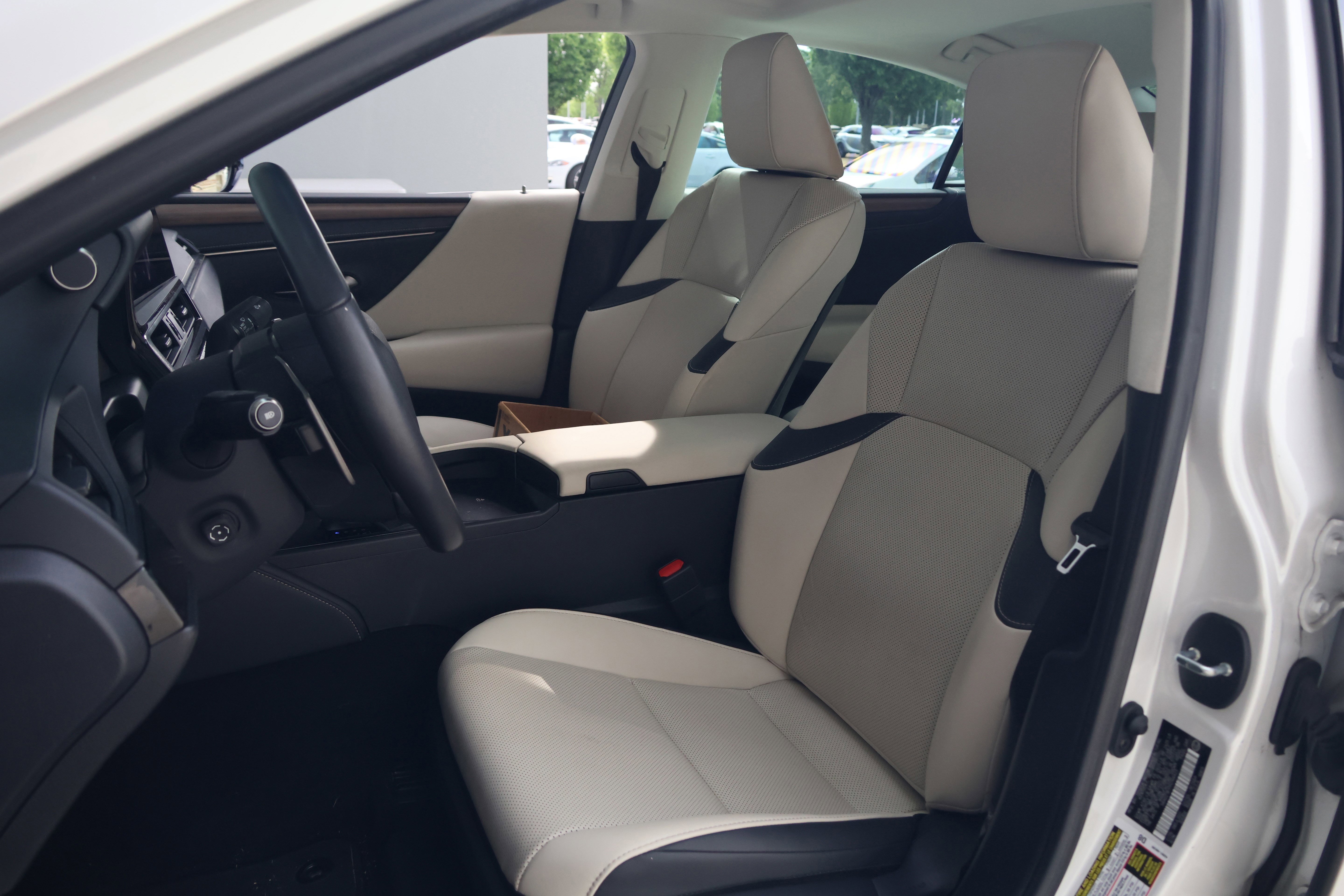 Used 2023 Lexus ES 350 w/ Premium Package image 33