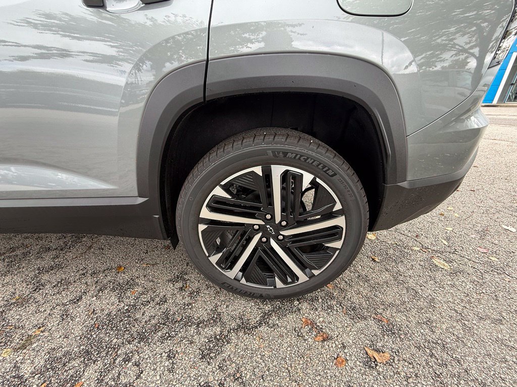 New 2027 Chevrolet Equinox RS w/ Convenience Package III AWD/4WD image 32