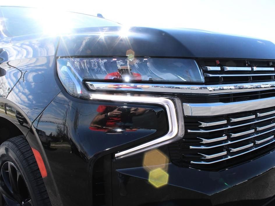 Used 2023 Chevrolet Tahoe Premier AWD/4WD image 8