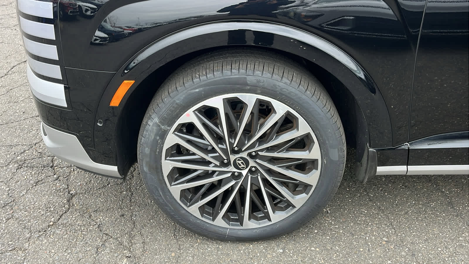 Used 2026 Hyundai Palisade Calligraphy image 1