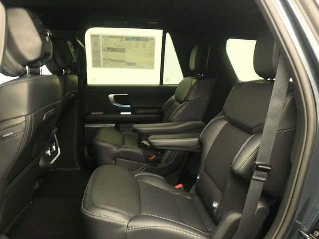 New 2026 Ford Expedition Platinum w/ Stealth Performance Package image 10