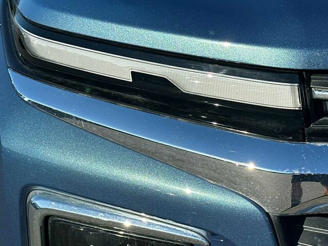 Used 2026 Chevrolet Traverse LT w/ Driver Confidence Package AWD/4WD image 34
