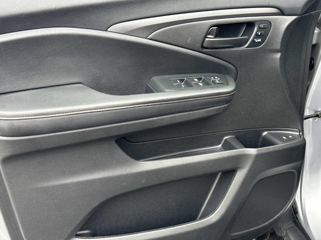 Used 2022 Honda Pilot TrailSport image 19
