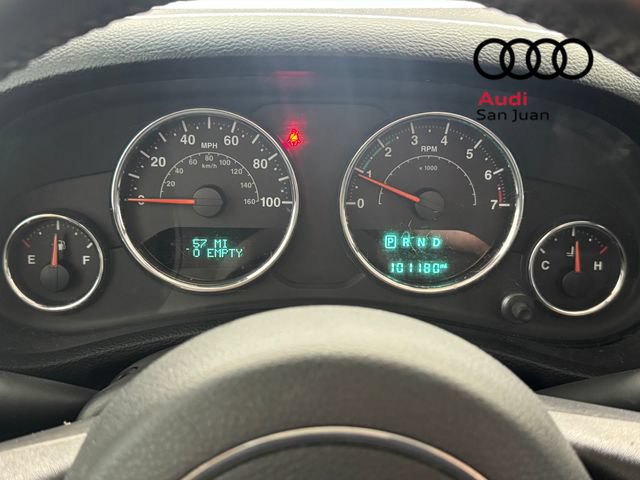 Used 2017 Jeep Wrangler Unlimited Rubicon w/ Connectivity Group AWD/4WD image 16