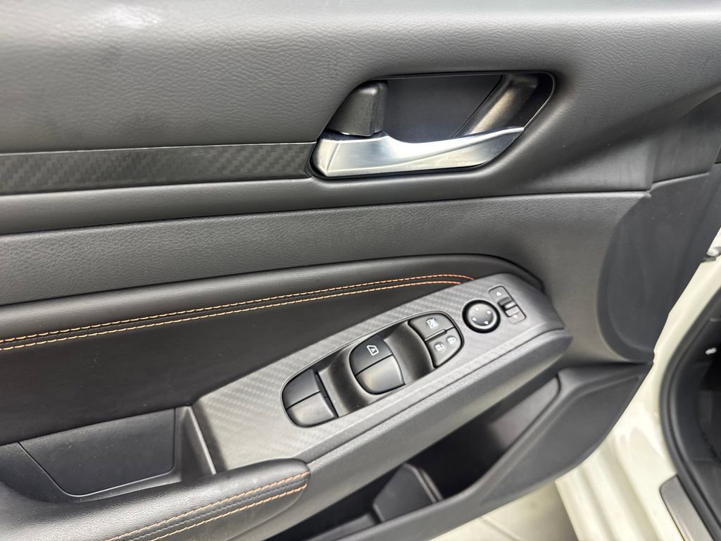 Used 2022 Nissan Altima 2.0 SR FWD image 32
