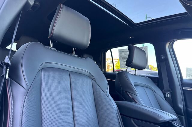 New 2025 Jeep Wagoneer Launch Edition image 14