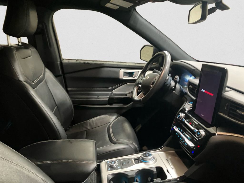 Used 2021 Ford Explorer ST w/ ST Street Pack image 15