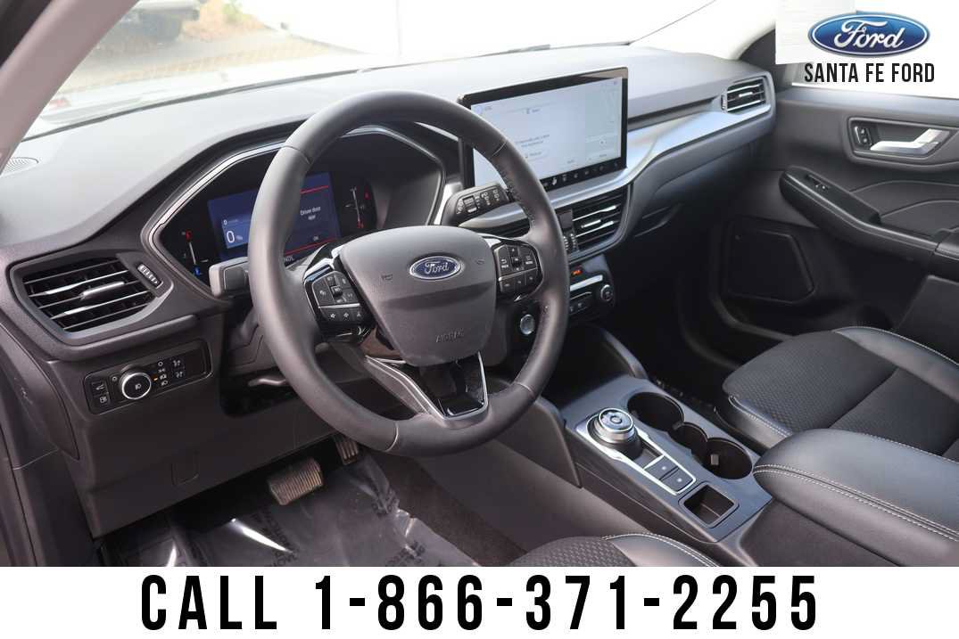 Used 2025 Ford Escape SE FWD image 10