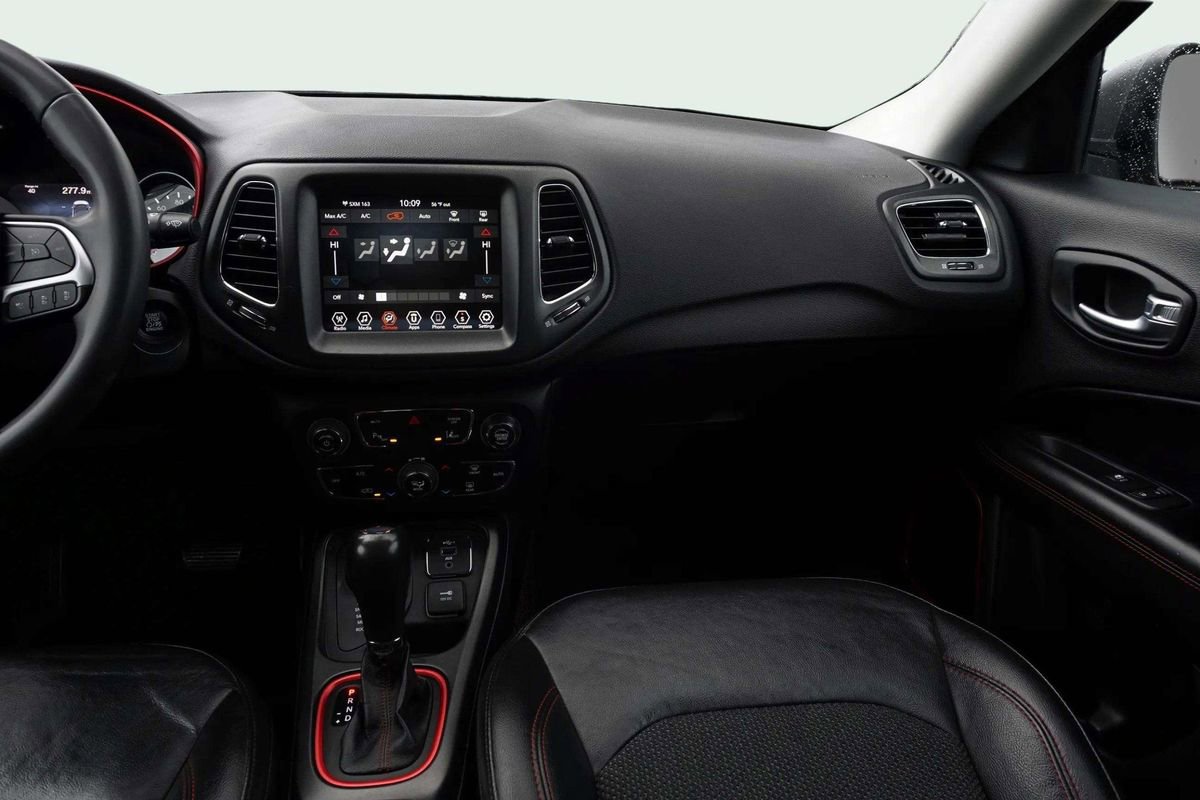 Used 2021 Jeep Compass Trailhawk image 22