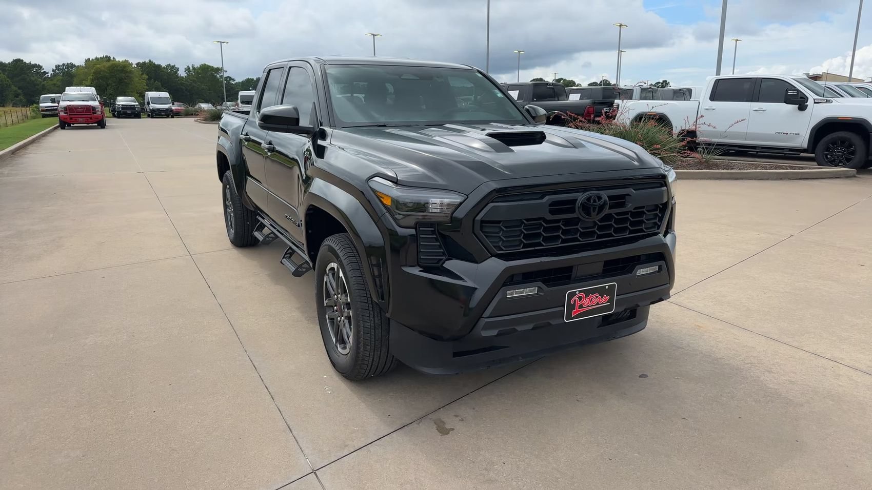 Used 2025 Toyota Tacoma TRD Sport w/ TRD Sport Upgrade Package RWD image 2
