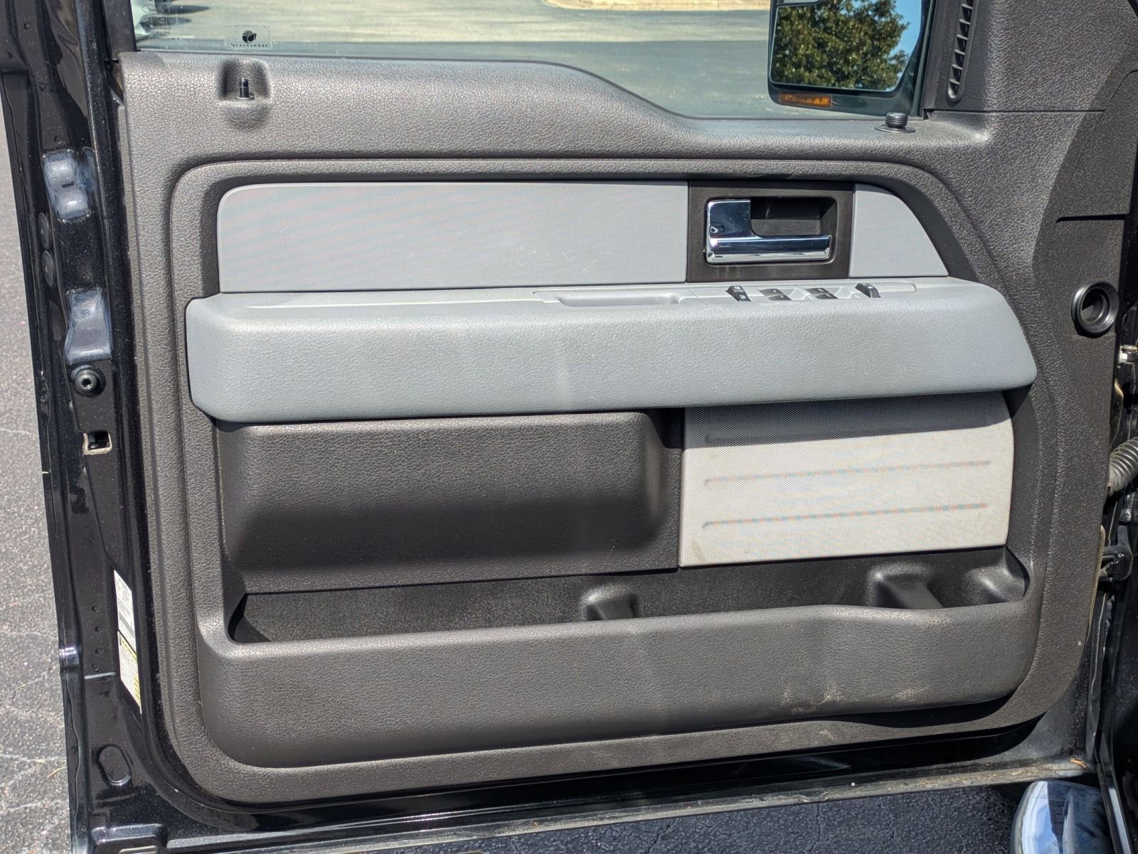 Used 2014 Ford F150 XLT w/ Equipment Group 302A Luxury image 18