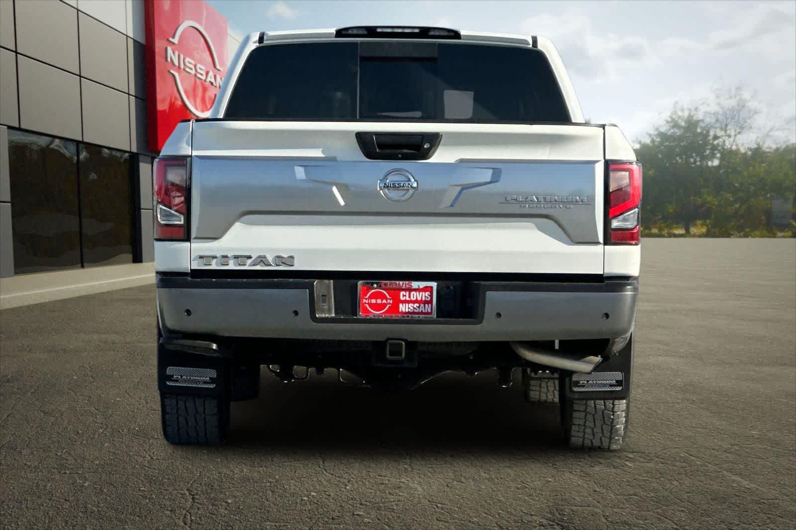 Used 2021 Nissan Titan Platinum Reserve w/ Moonroof Package RWD image 8