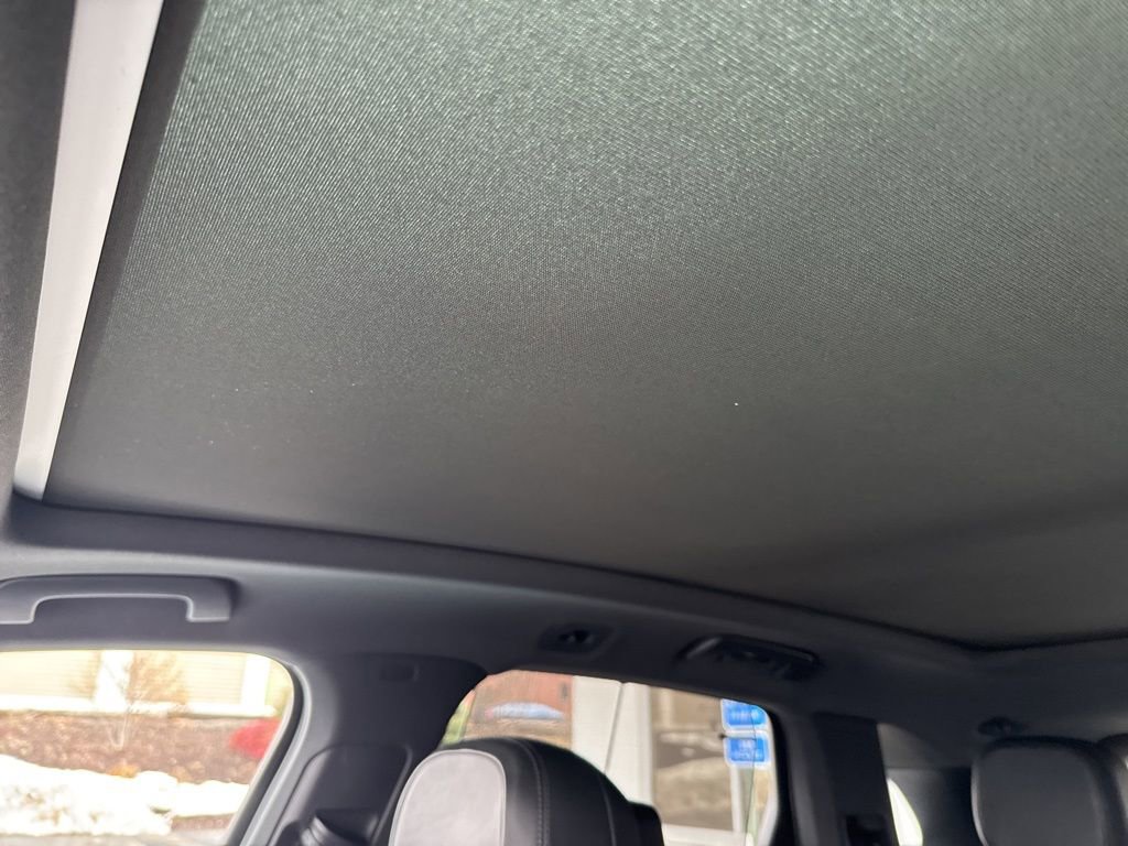 Used 2022 Porsche Cayenne S image 33