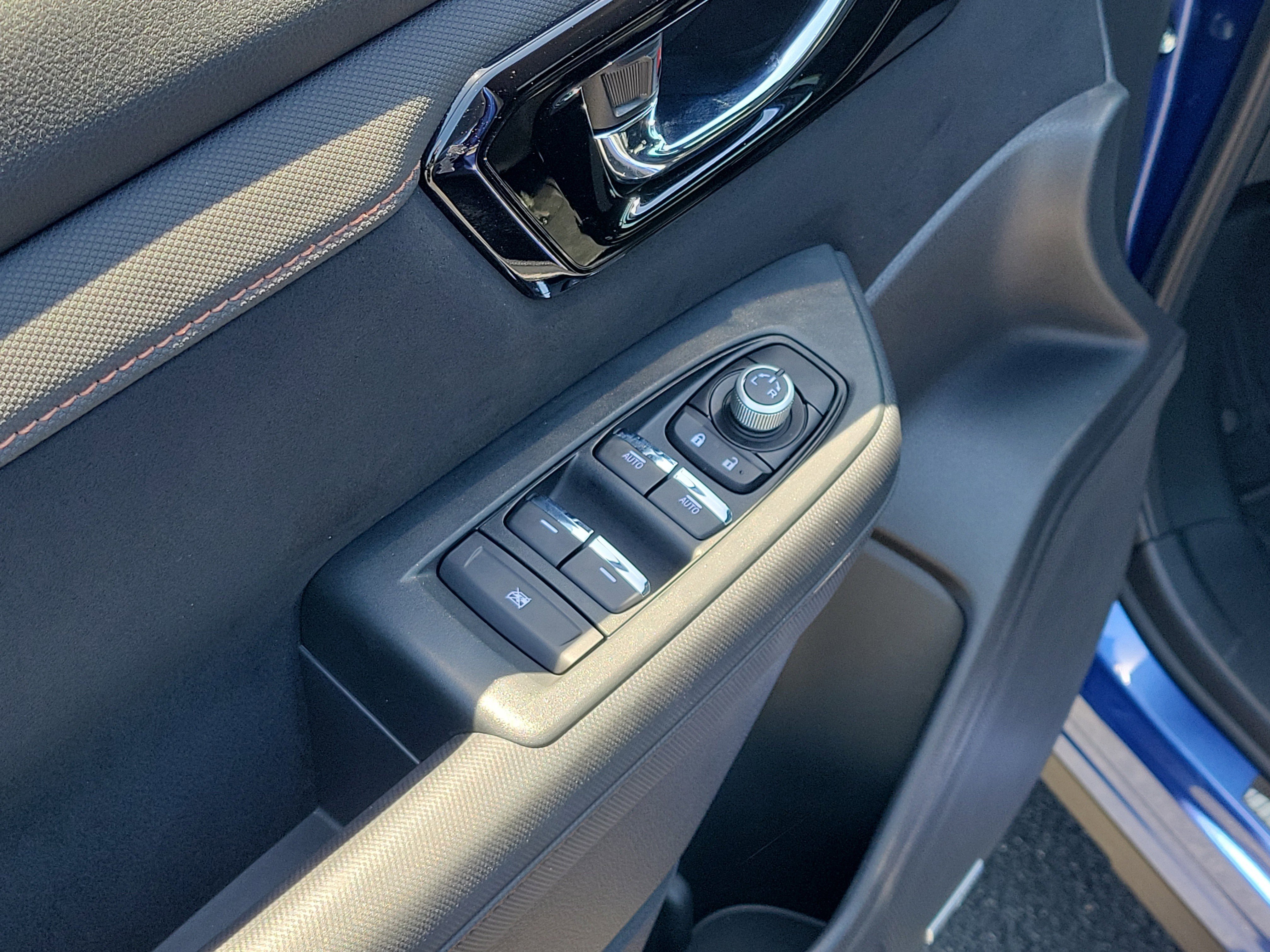 Certified 2025 Subaru Forester Touring AWD/4WD image 21