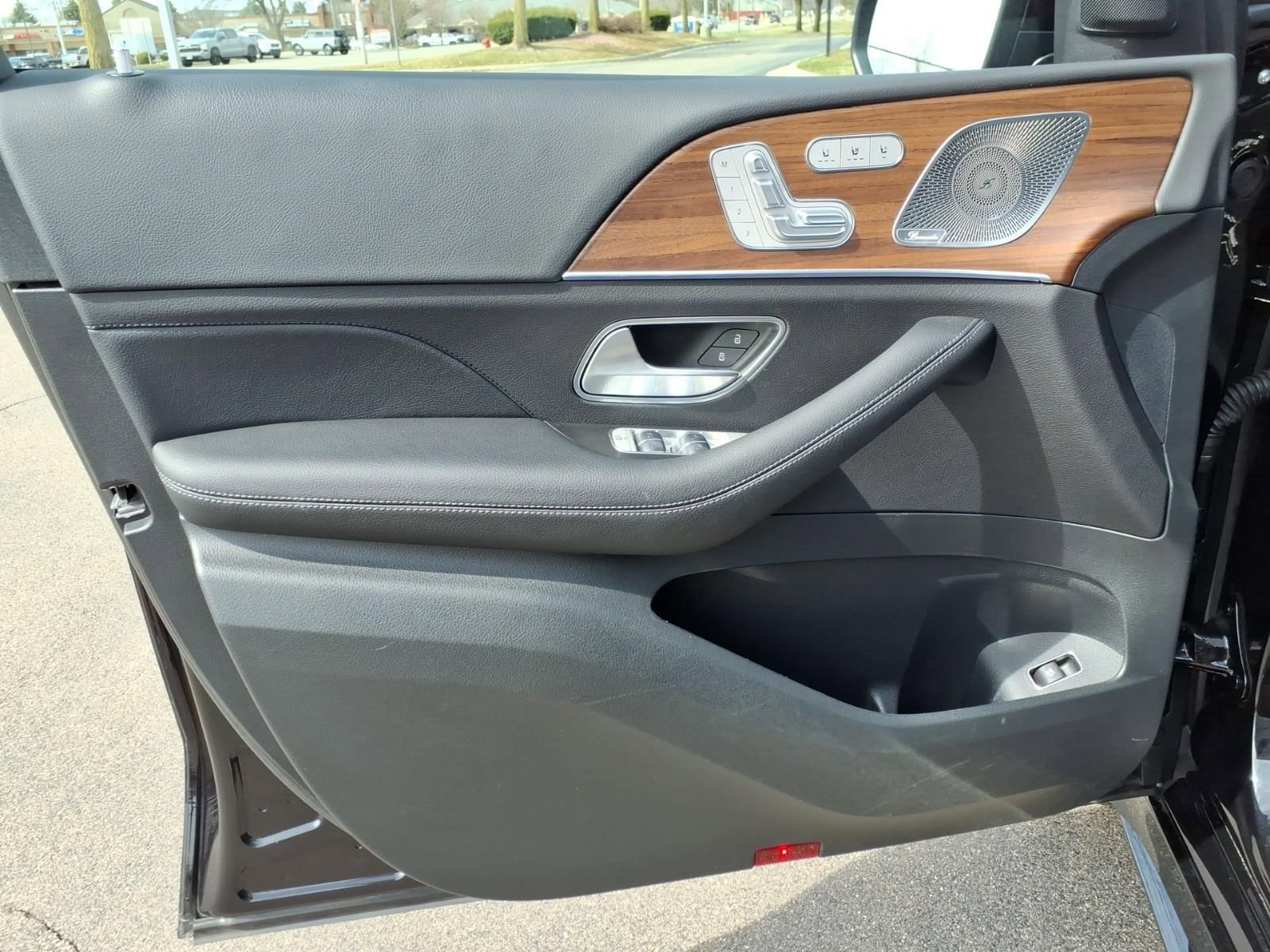 Certified 2025 Mercedes-Benz GLE 450 4MATIC image 16