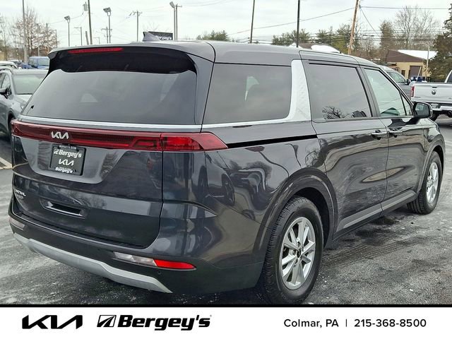 Used 2023 Kia Carnival LX image 5
