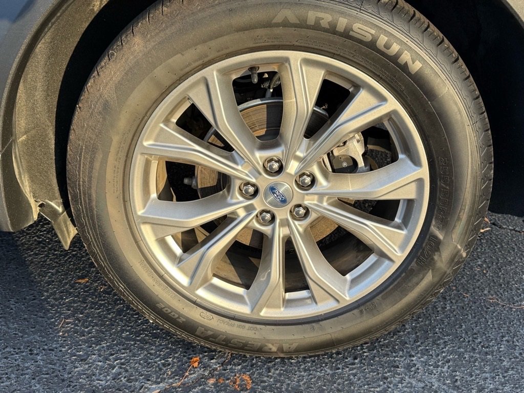 Certified 2024 Ford Explorer Limited image 16