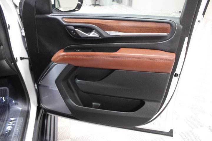 Used 2024 GMC Yukon Denali Ultimate AWD/4WD image 27