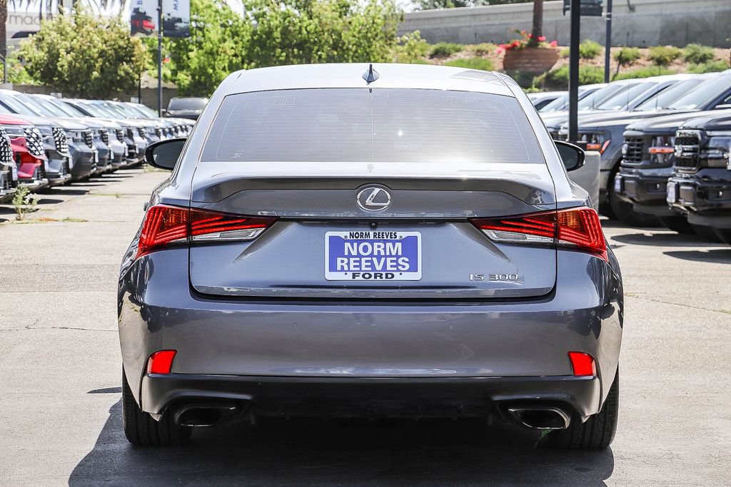 Used 2020 Lexus IS 300 w/ Navigation Package RWD image 8