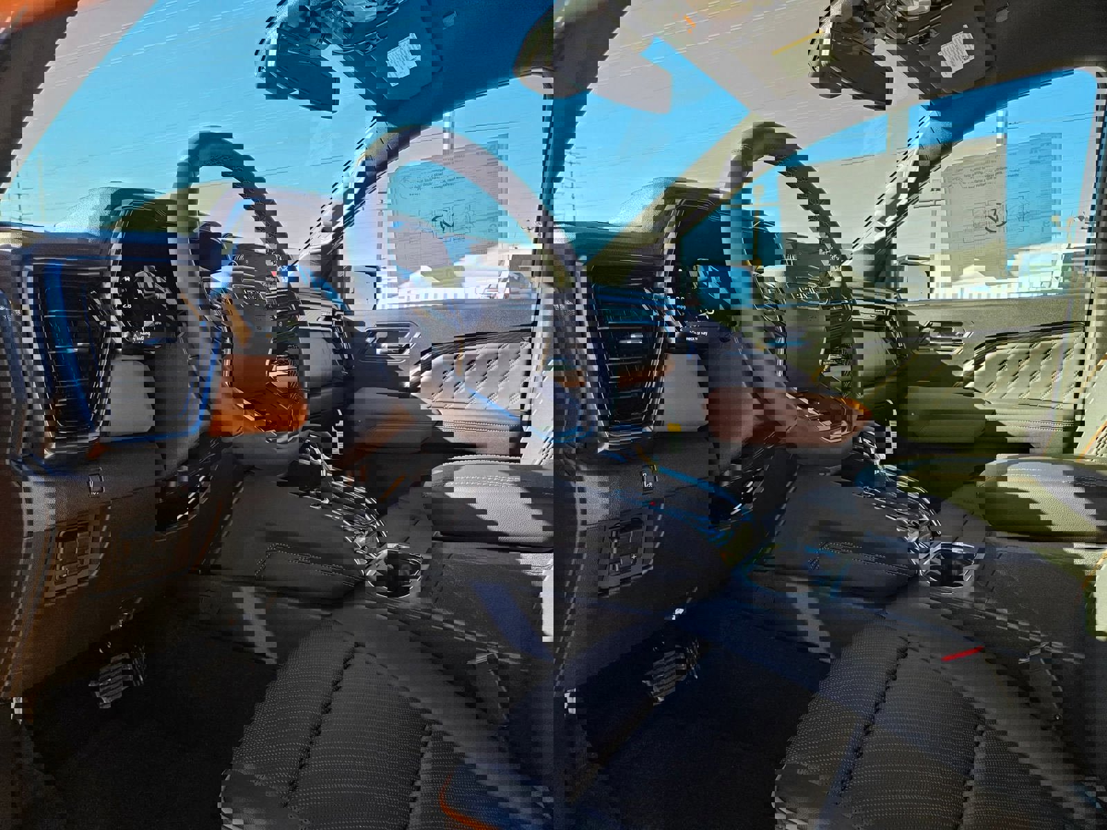 New 2026 GMC Canyon AT4 w/ AT4 Premium Package image 10