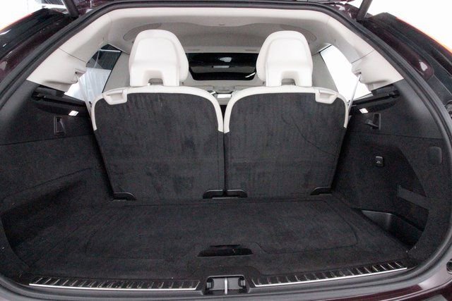 Used 2025 Volvo XC90 B6 Ultra w/ Protection Package image 29