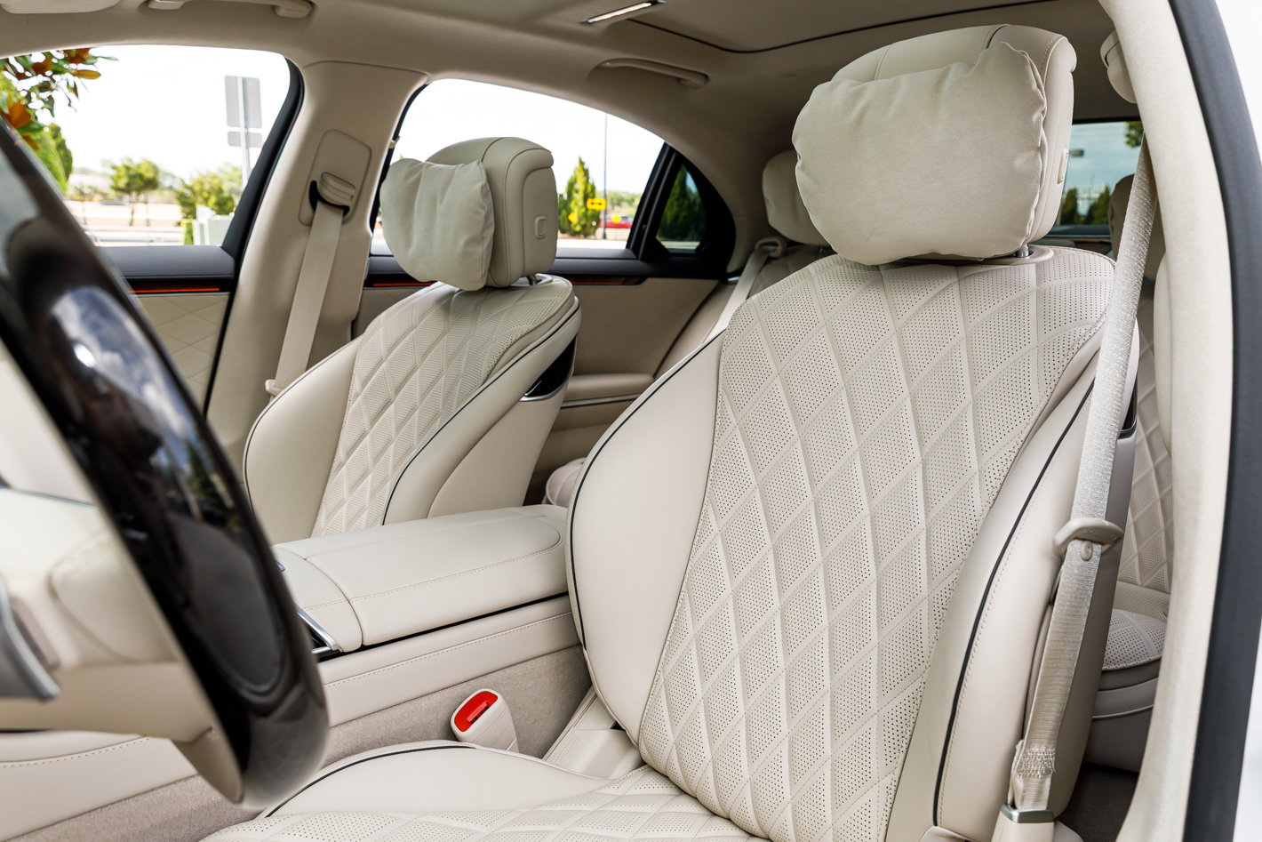 Used 2025 Mercedes-Benz S 580 4MATIC Sedan image 25
