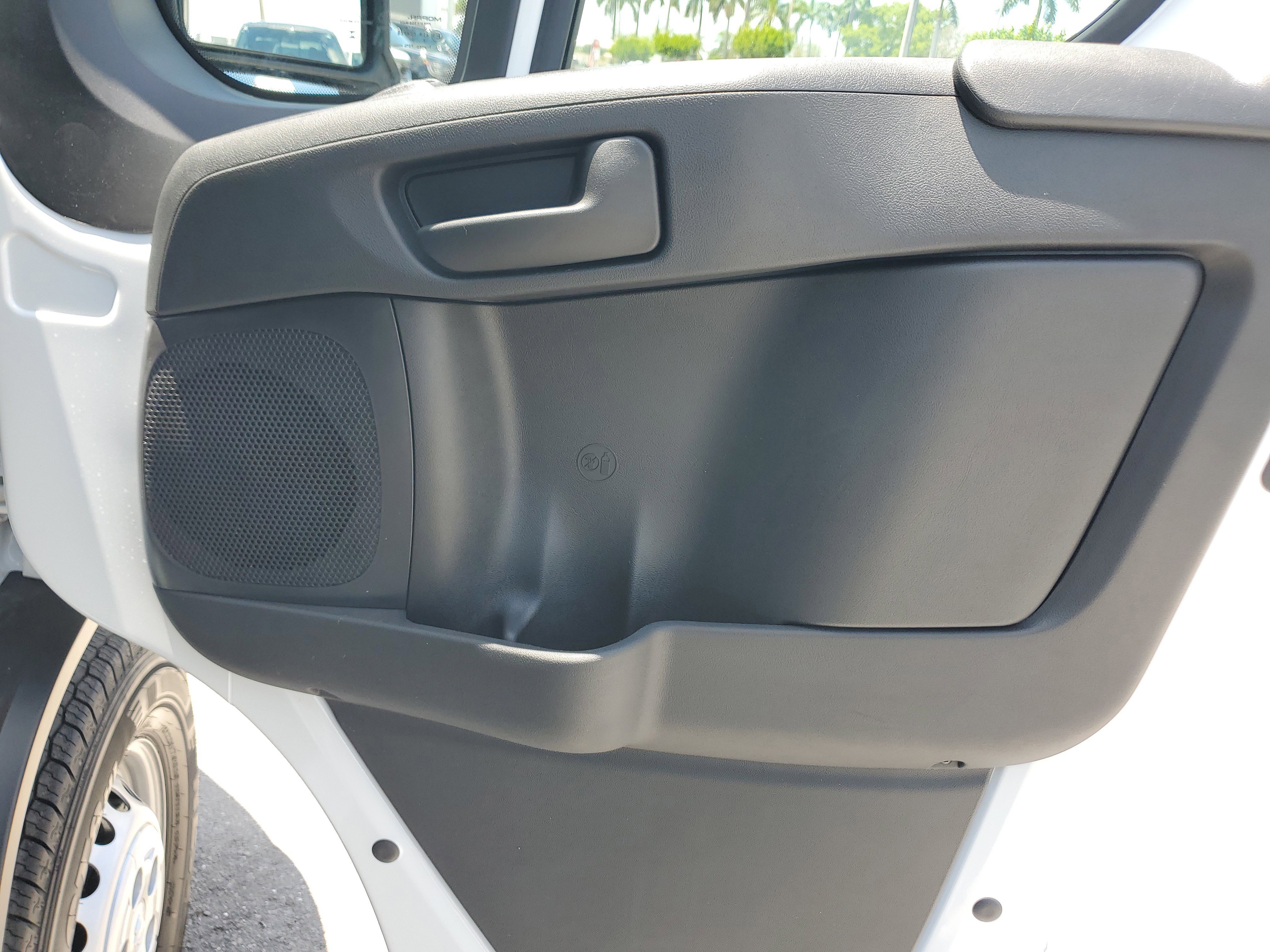 Used 2025 RAM ProMaster 2500 FWD image 28