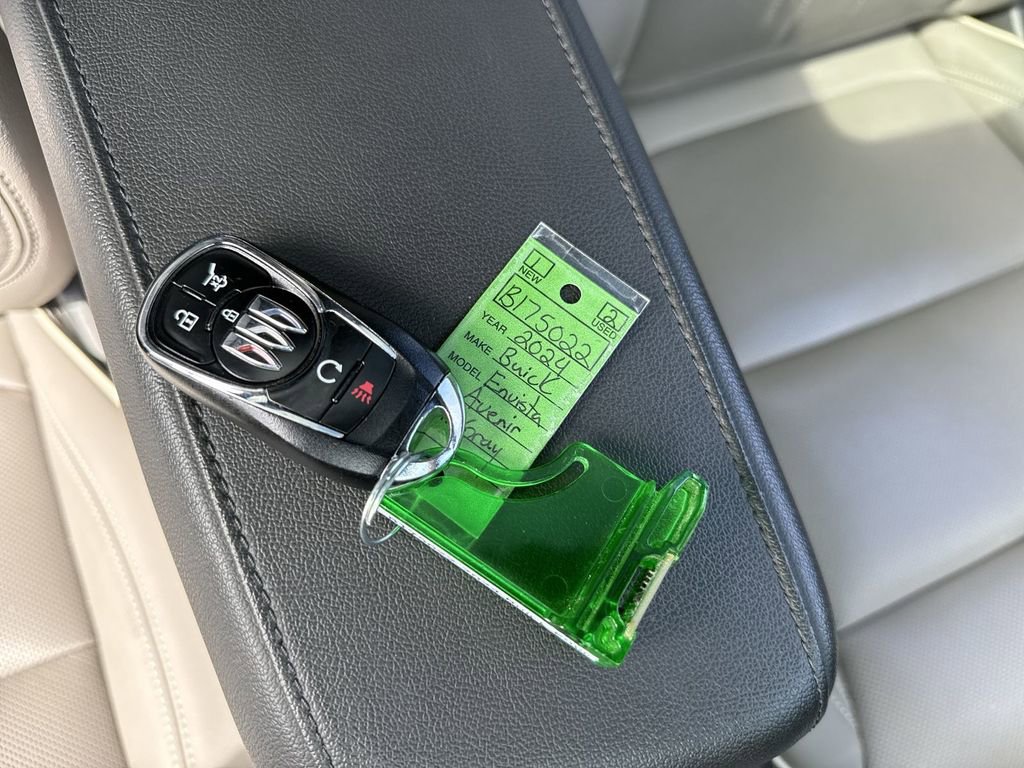 Used 2024 Buick Envista Avenir image 28