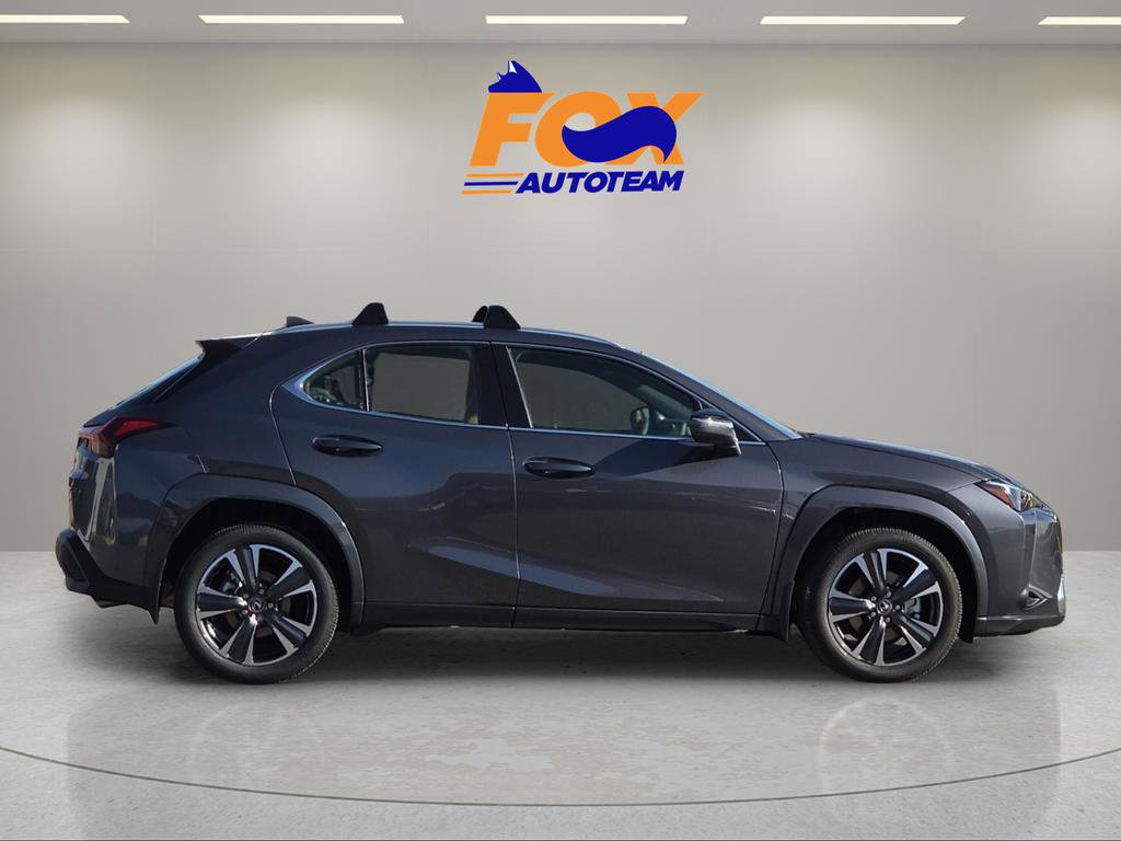 New 2026 Lexus UX 300h FWD image 5