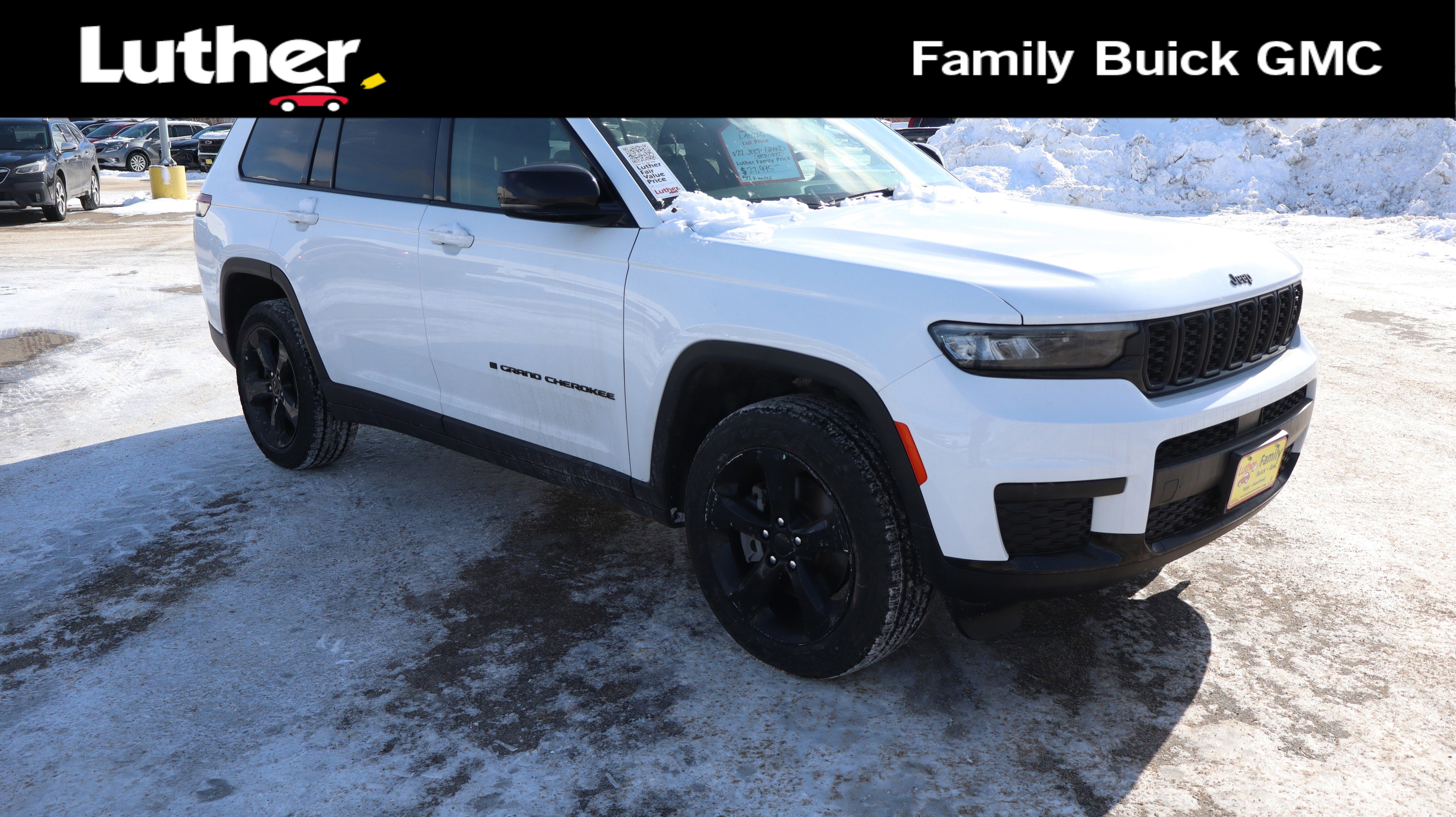 Used 2022 Jeep Grand Cherokee L Laredo image 1