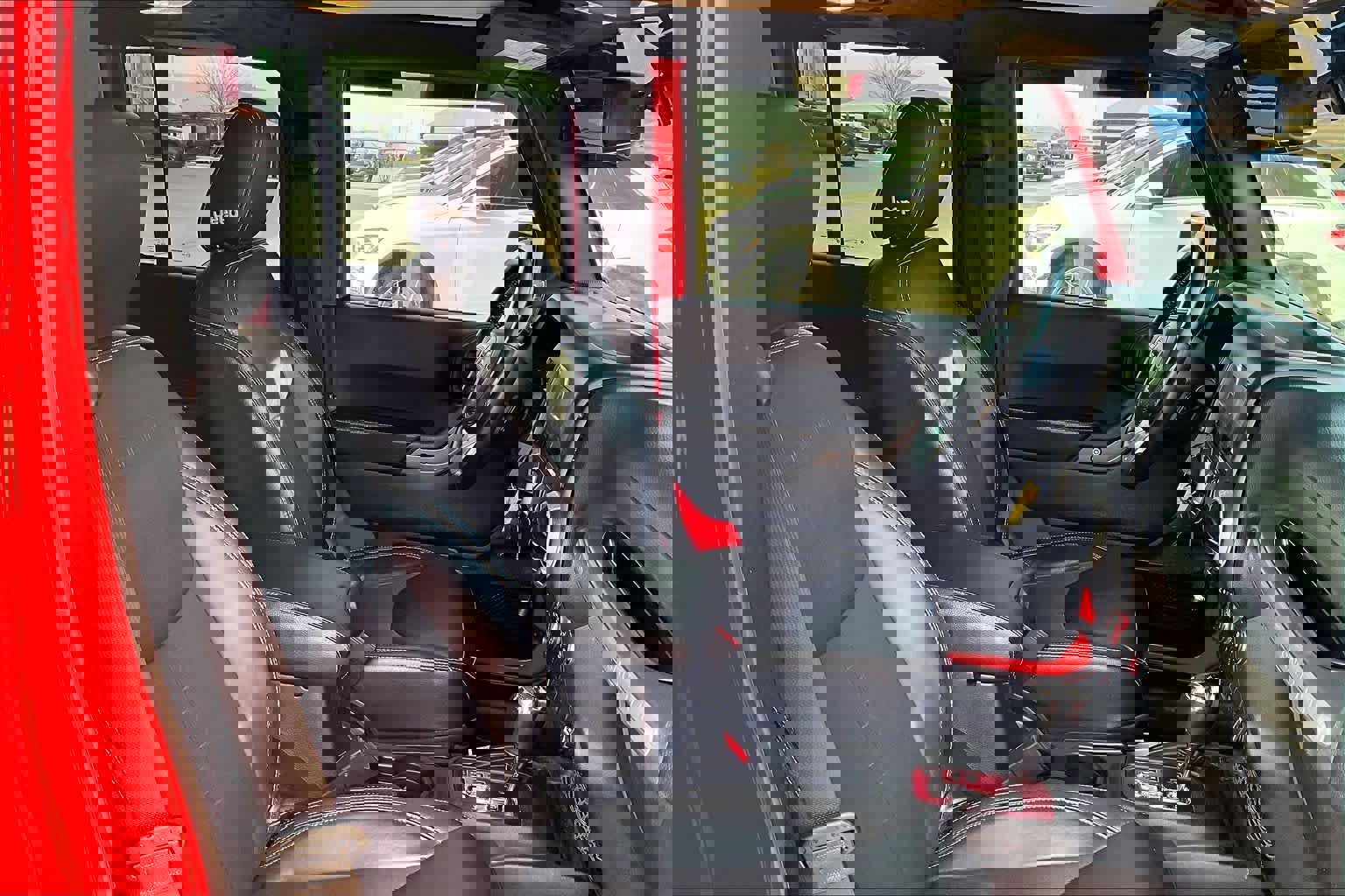 Used 2017 Jeep Wrangler Freedom Edition image 11