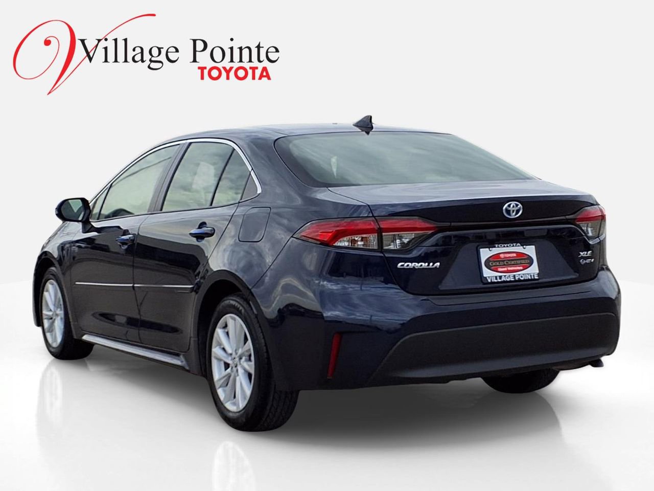 Used 2025 Toyota Corolla XLE image 4