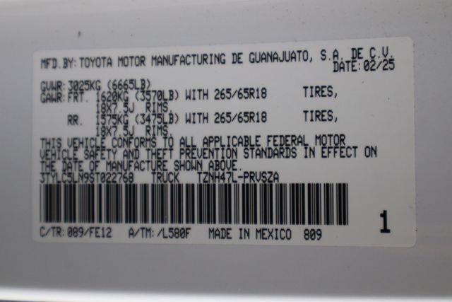 Used 2025 Toyota Tacoma TRD Sport AWD/4WD image 34