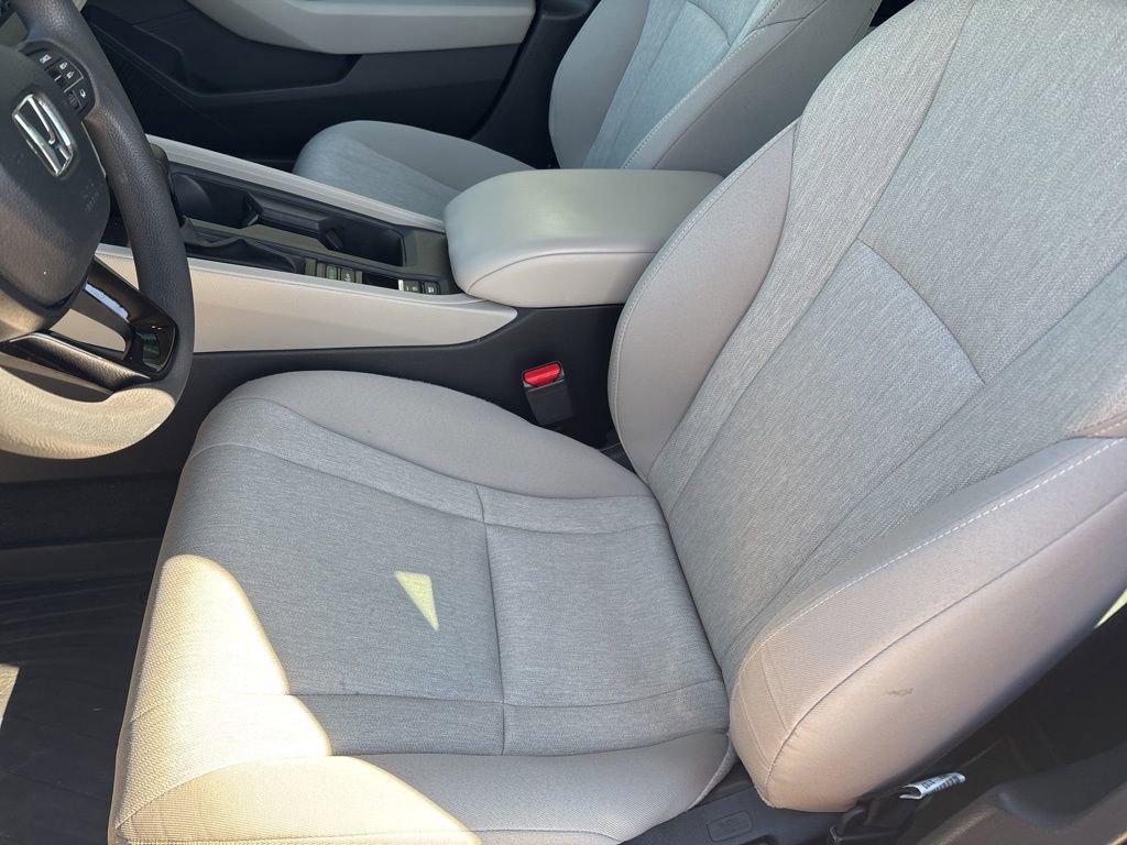 Used 2023 Honda Accord LX image 12