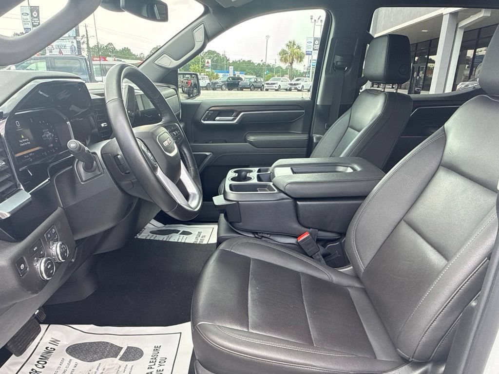 Used 2026 GMC Sierra 1500 SLT AWD/4WD image 11