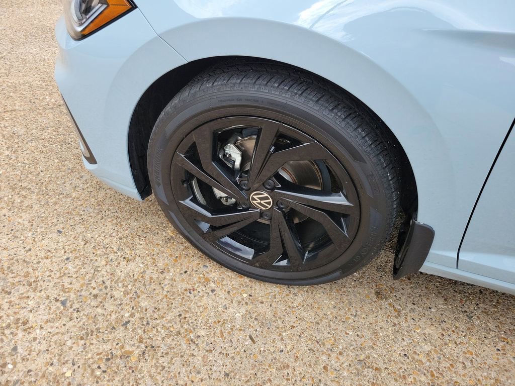 Used 2025 Volkswagen Jetta SE image 5