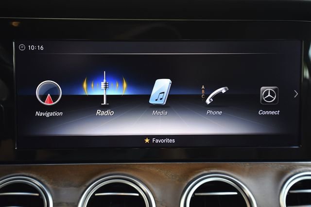 Used 2018 Mercedes-Benz E 400 4MATIC Sedan image 18