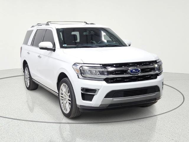 Used 2024 Ford Expedition Limited image 2